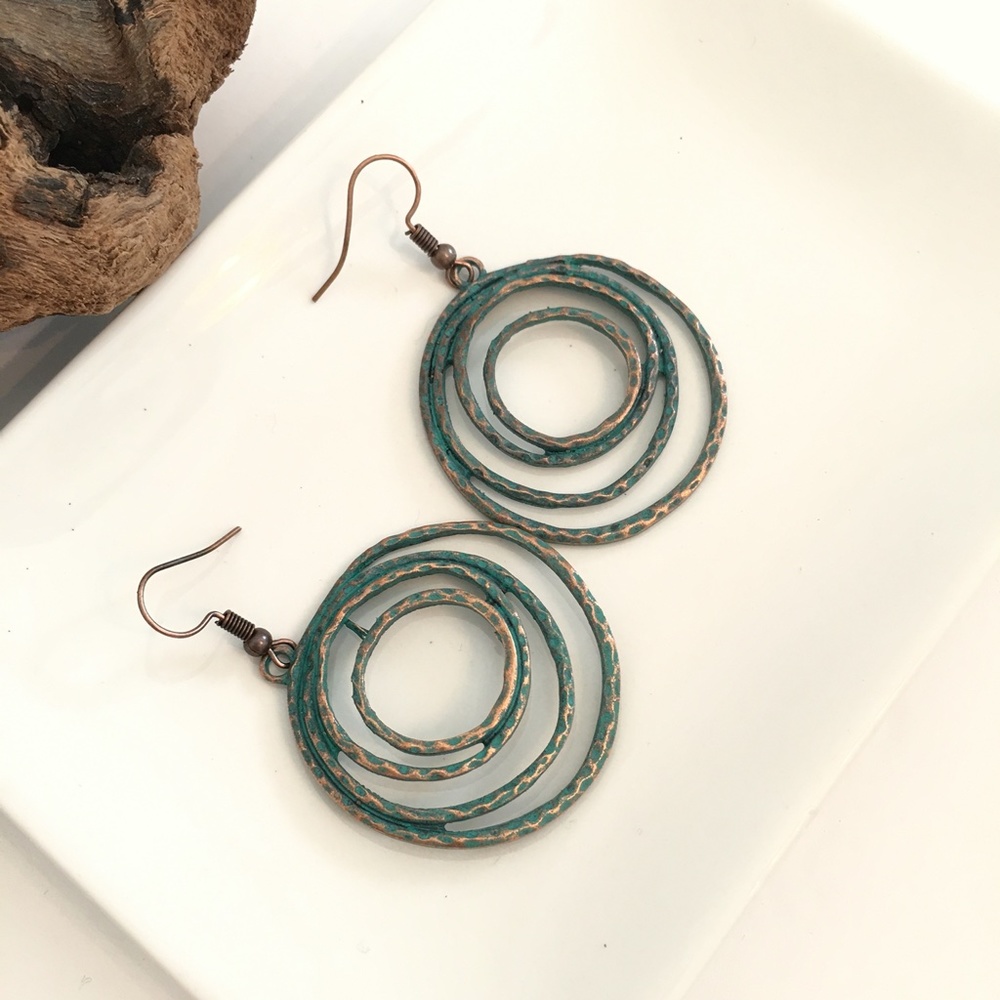 Vintage Bohemian Ethnic Dangle Earrings - Picture 5 of 9